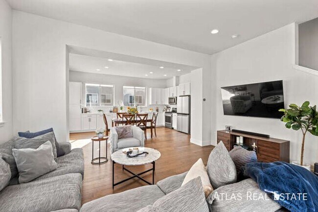 Building Photo - 7856 W 43rd Pl