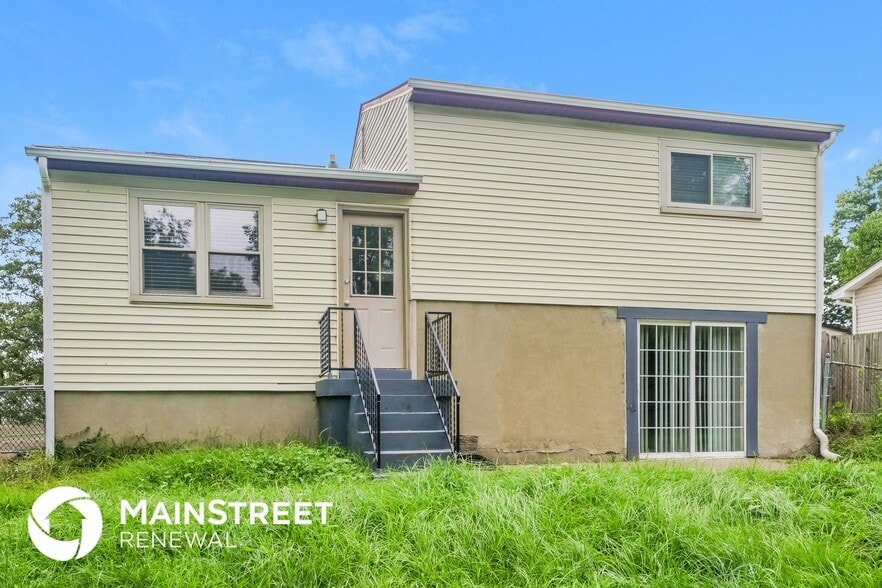 Building Photo - 5010 Tolkien Ct