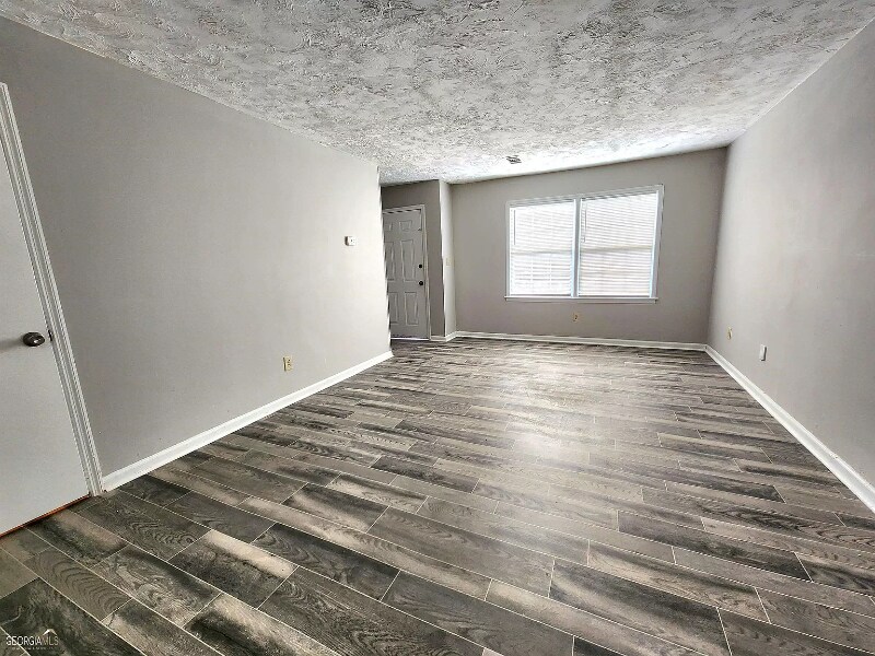 Building Photo - 1654 Pinedale Cir NW