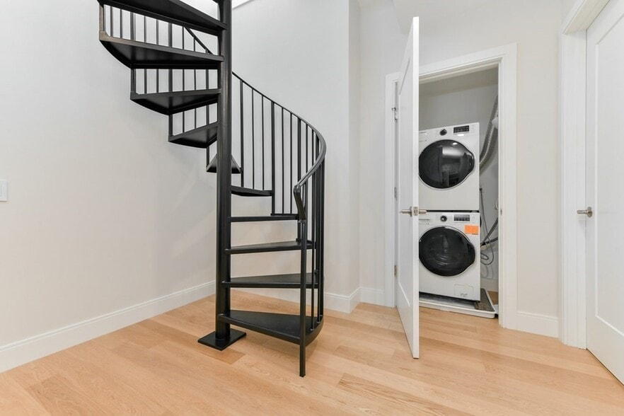 Building Photo - 488 Dorchester Ave