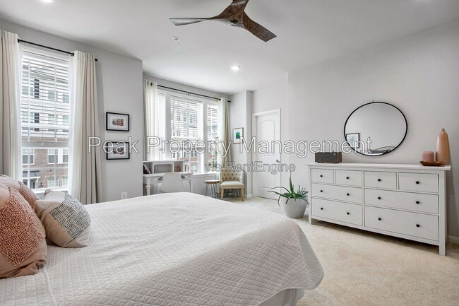 Building Photo - 8112 Wistar Creek Mews