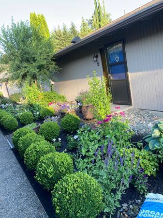 Building Photo - 6007 74th St NE