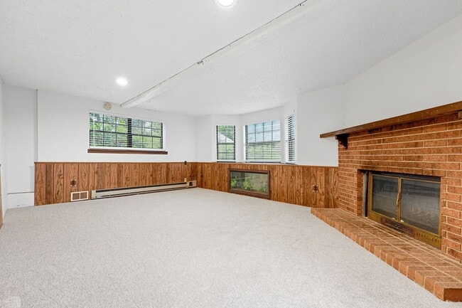 Building Photo - 3070 Reed St