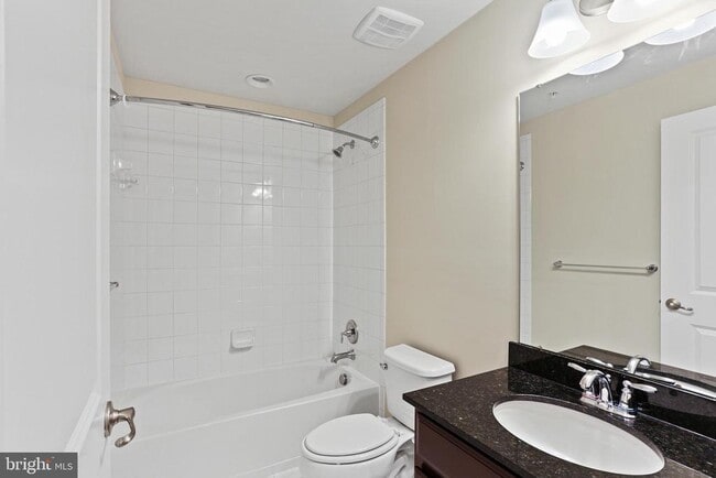 Building Photo - 11675 Emerald Green Dr