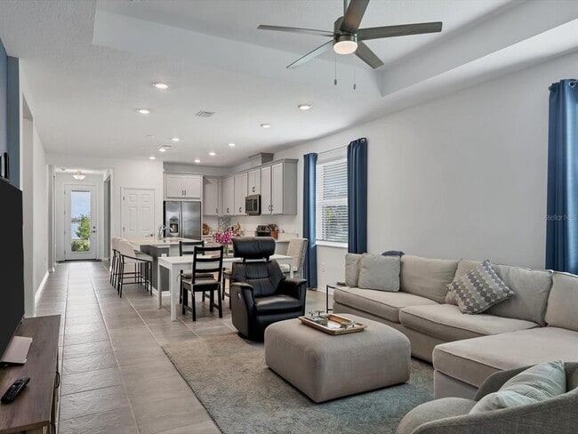 Building Photo - 7724 Saloon Ln