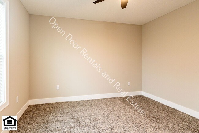 Building Photo - 10545 Old Leo Rd