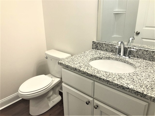 Building Photo - 317 Golf Rd