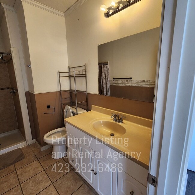 Building Photo - One Level Home, Elizabethton TN