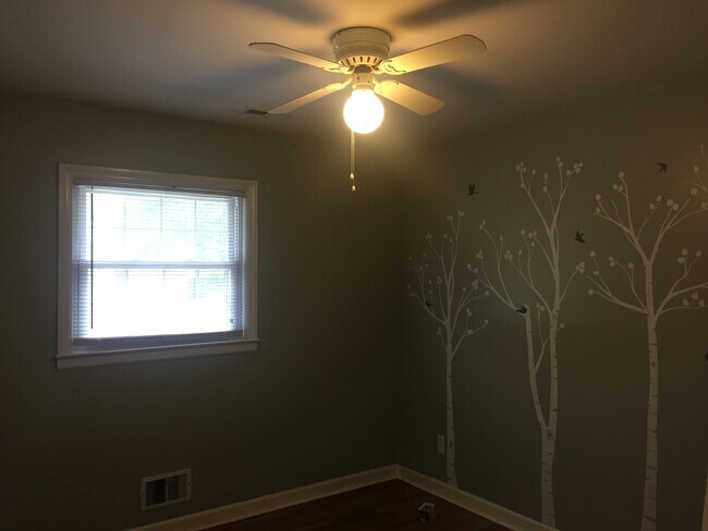 Building Photo - 5321 Ridgewood Heights Dr