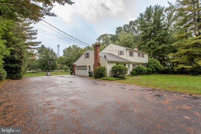 Building Photo - 415 New Rd