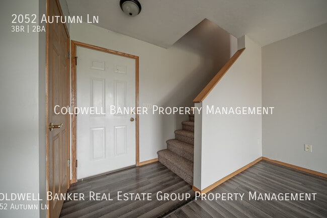 Building Photo - 2052 Autumn Ln