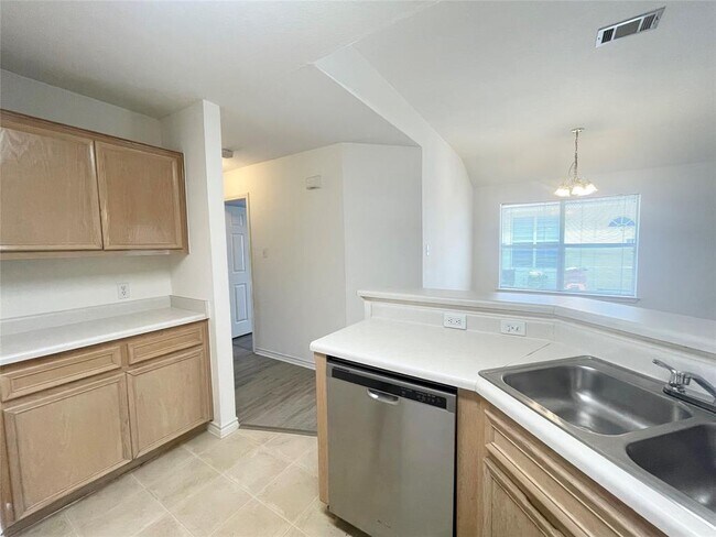 Building Photo - 13344 Water Oak Ln
