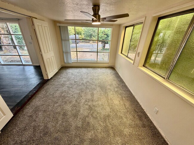 Building Photo - Kenton 3BR/2BA Single-Level Home | Private Yard, W/D Included & Off-Street Parking