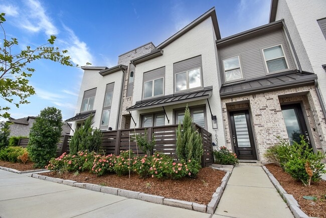 Building Photo - 16635 Bristol Steel Ln