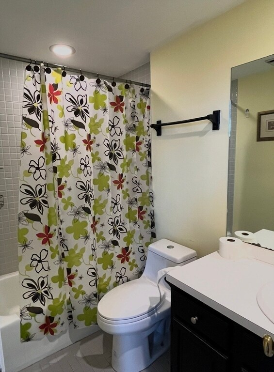 Building Photo - 21 Linden St