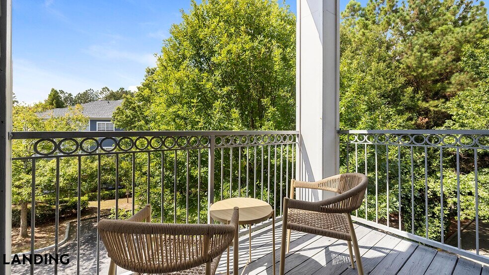 Building Photo - 100 Peyton Pl SW