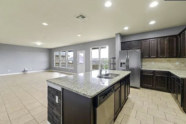 Building Photo - 3310 Battlecry