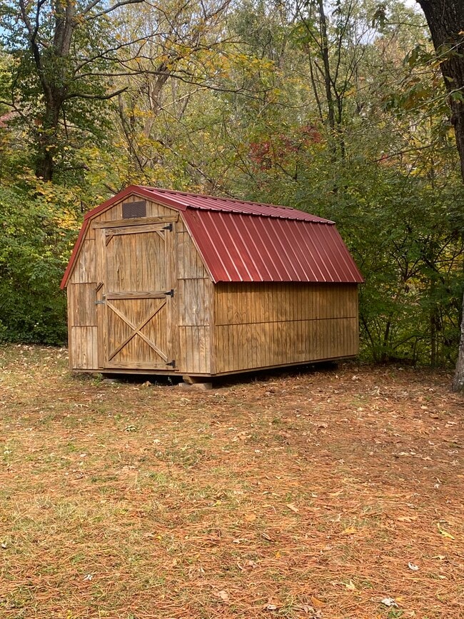 Building Photo - 4004 Luwana Ln