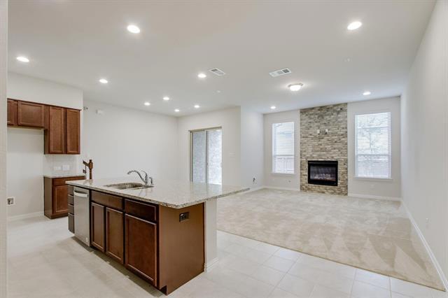 Building Photo - 17713 Coralberry Dr