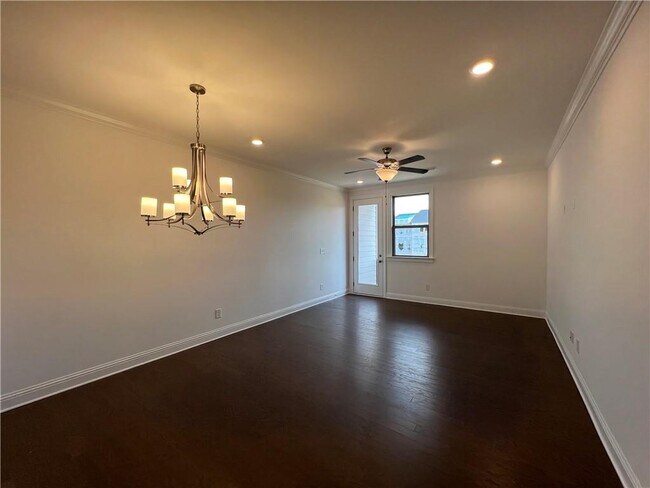 Building Photo - 2426 Figaro Dr