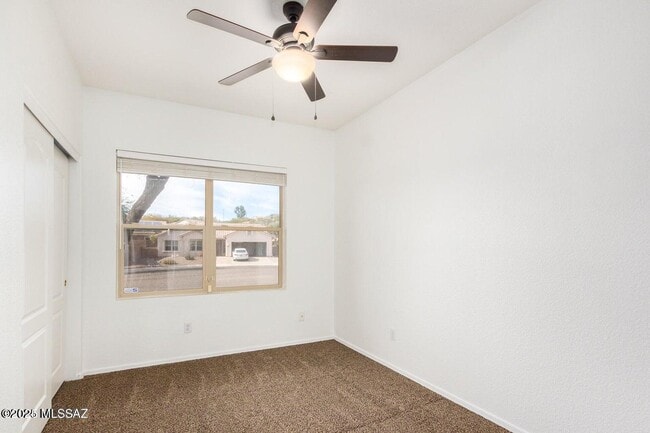 Building Photo - 9162 N Treasure Mountain Dr