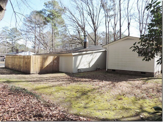 Building Photo - 1300 Dogwood Ln NW