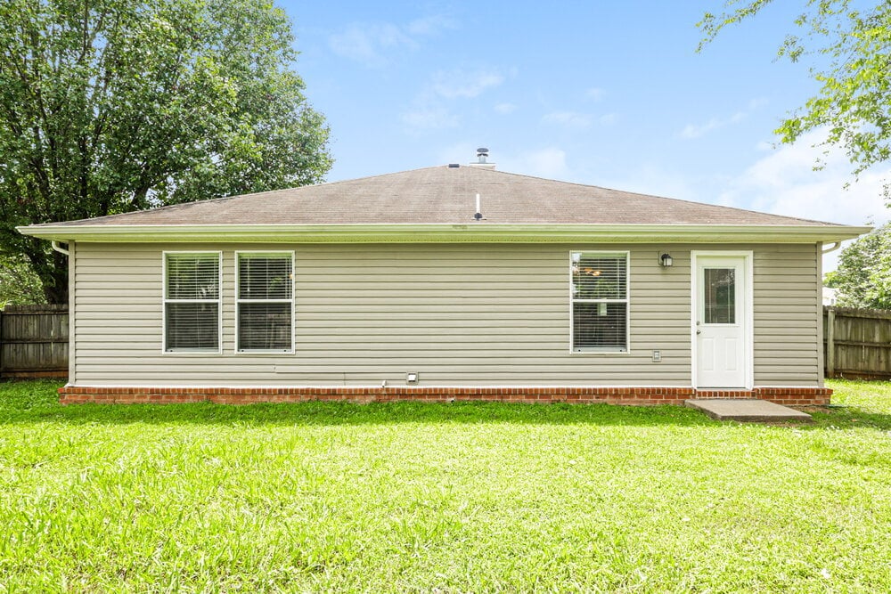 Building Photo - 805 Hammersmith Dr