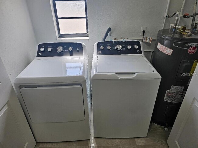 Building Photo - 1208 76th St NW