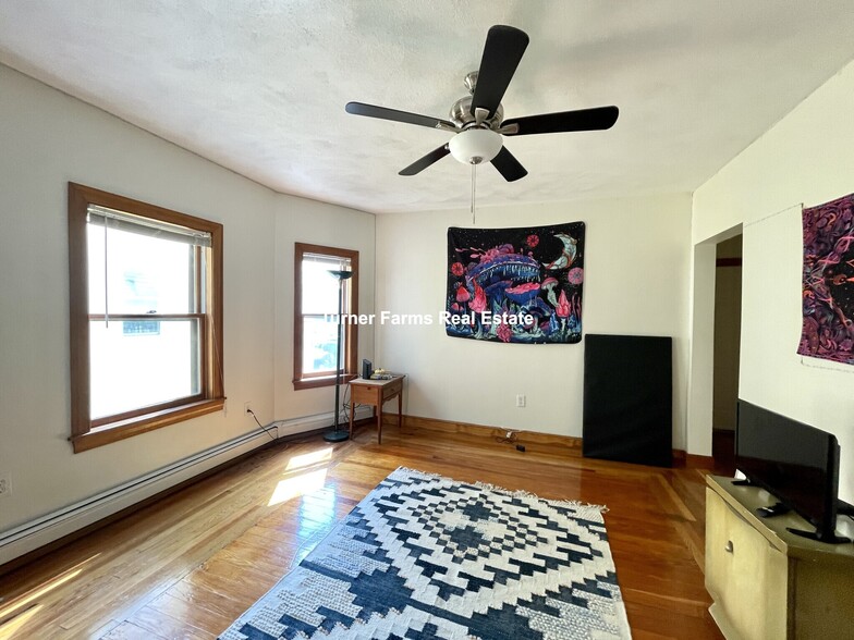 Building Photo - 290 Boston Ave