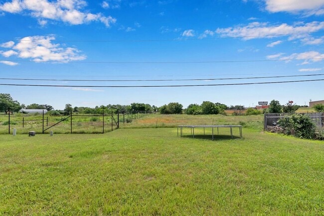 Building Photo - 4602 Ronald Dr