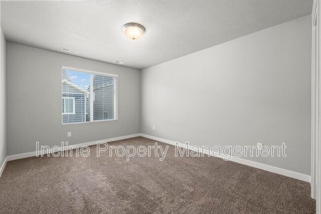 Building Photo - 5638 Island Ridge Dr