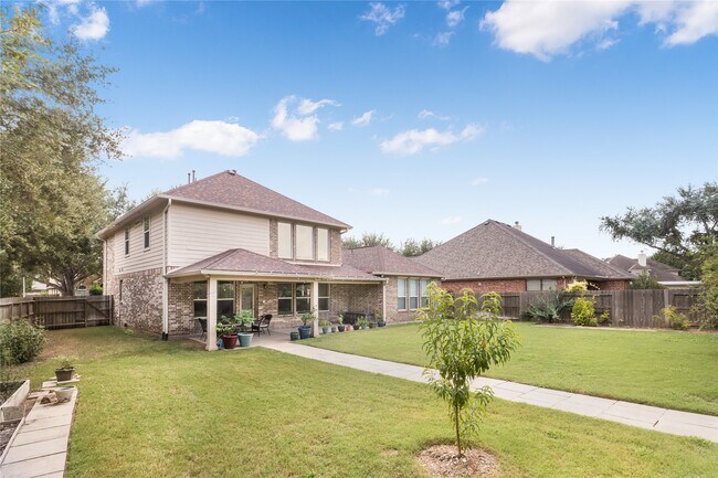Building Photo - 6819 Lavington Way
