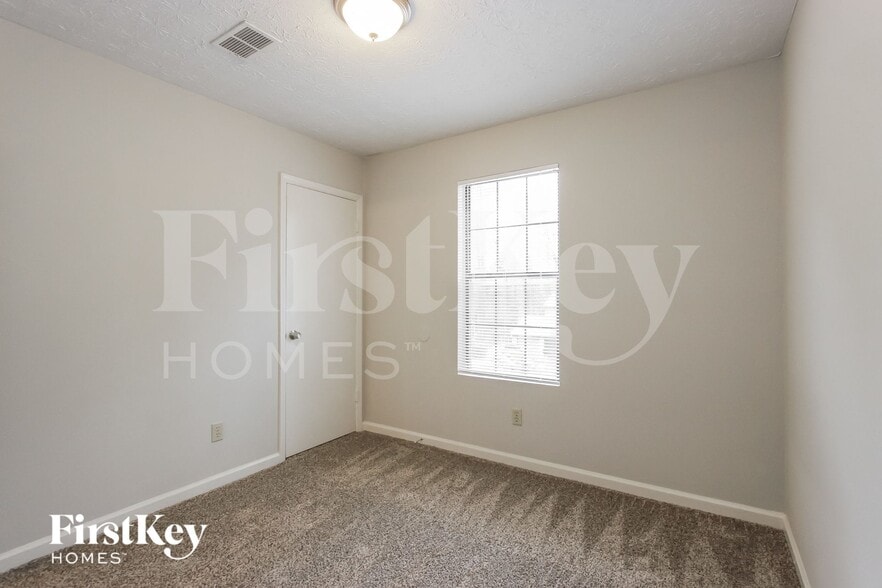 Building Photo - 3813 W Wood Path