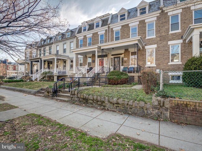 Building Photo - 4008 Illinois Ave NW