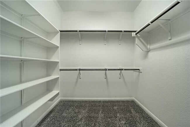 Building Photo - 2924 Sage Ranch Dr