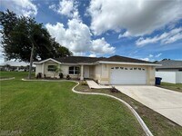 Building Photo - 1540 Crestwood Cir N