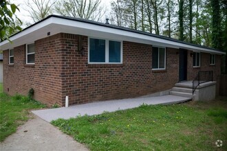 Building Photo - 2831 Palm Dr