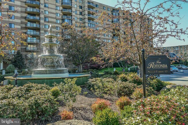 Building Photo - 8350 Greensboro Dr