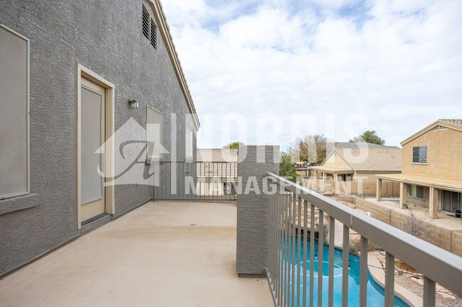 Building Photo - Large Beautiful Home with a Pool in a Prim...