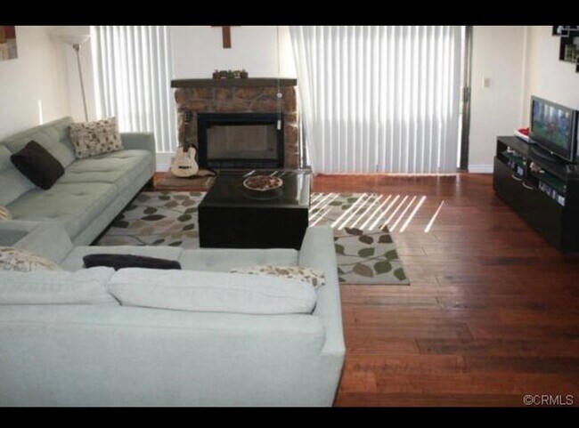 Building Photo - 10026 Aspen Cir