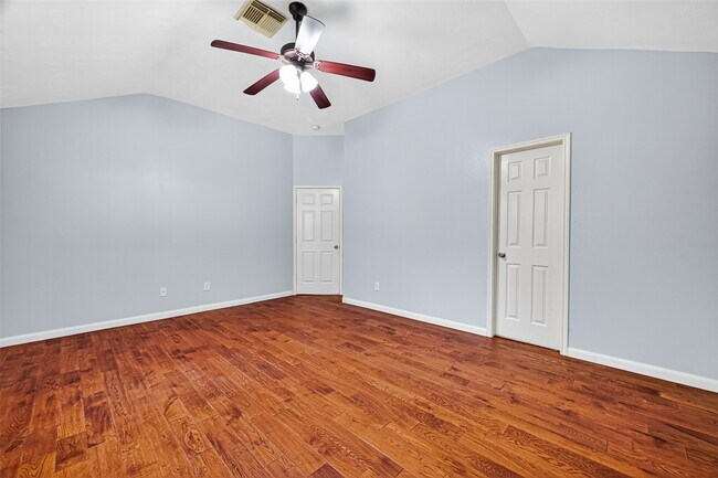 Building Photo - 2611 Floral Bloom Way