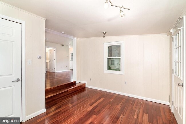 Building Photo - 6117 Nassau Rd