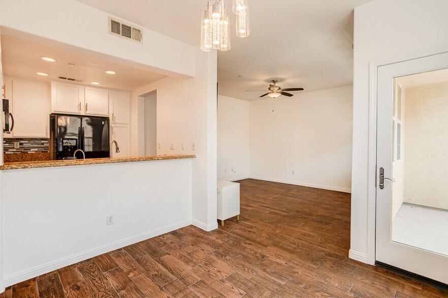 Building Photo - 28566 Herrera St