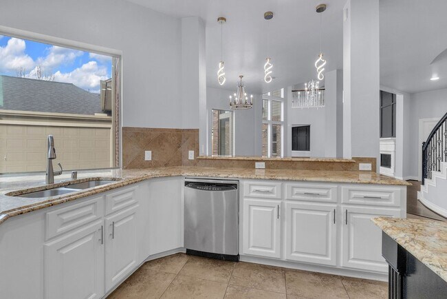 Building Photo - 13811 Sugar Dock Ct