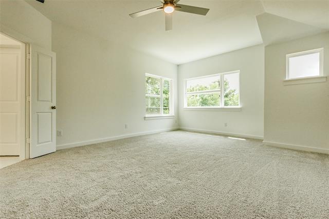 Building Photo - 333 Oakbend Dr