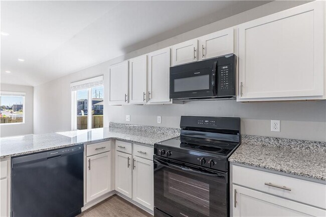 Building Photo - 2111 E Annette Dr