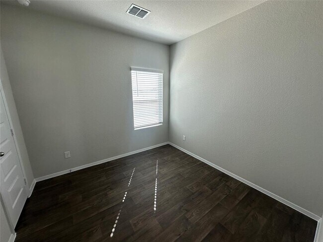 Building Photo - 2703 Towy Rd