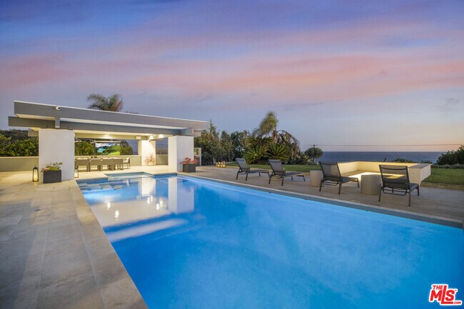 Building Photo - 30020 Morning View Dr