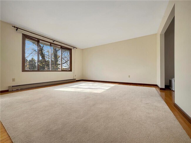 Building Photo - 3722 Hecktown Rd