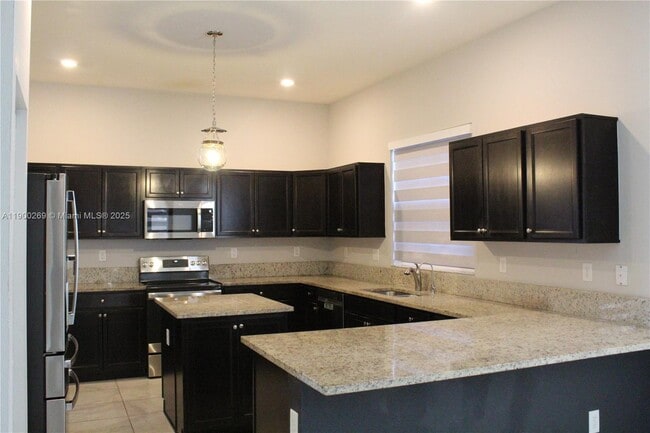 Building Photo - 25096 SW 118th Ave